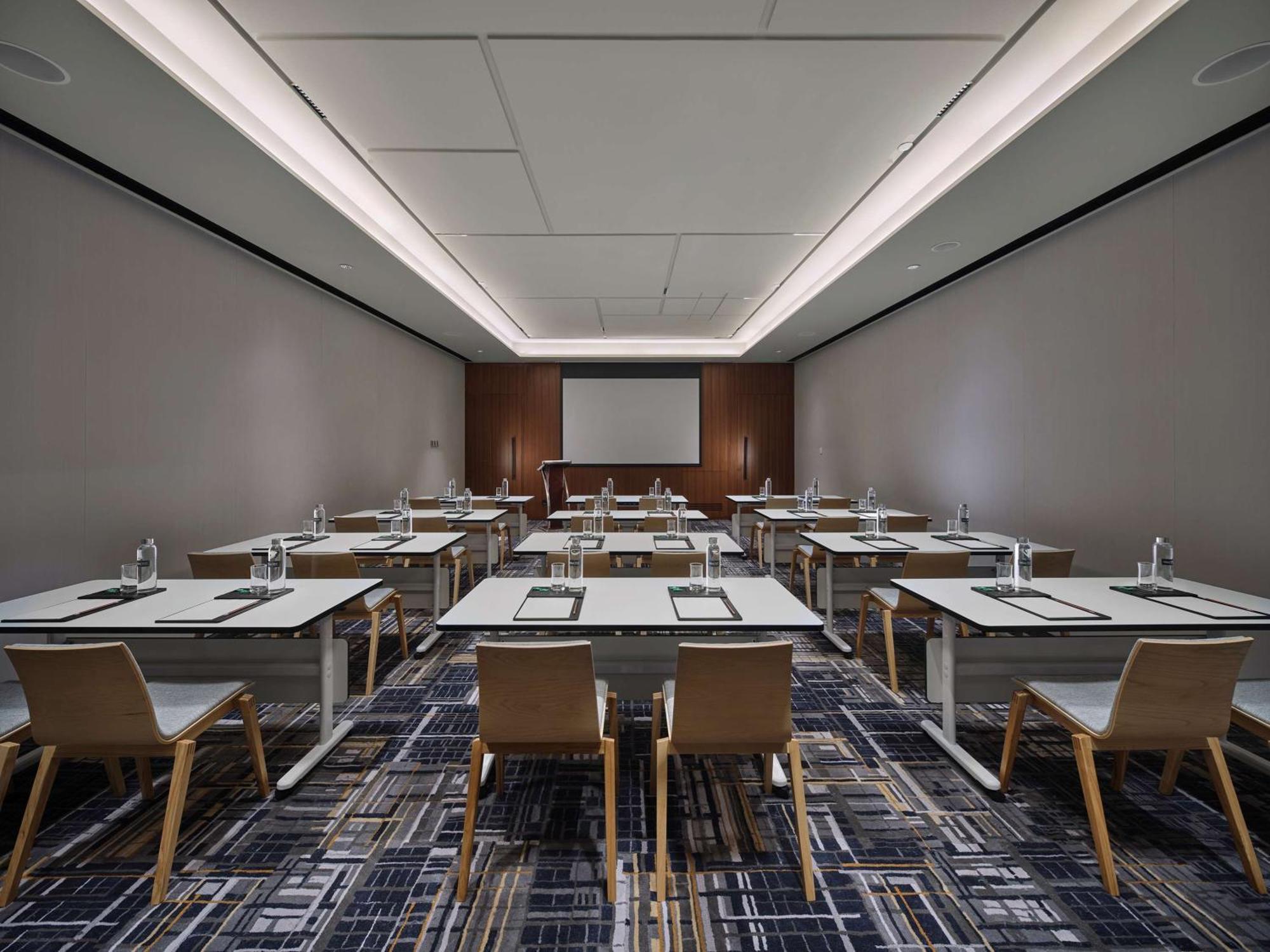 Hilton Garden Inn Guangzhou Tianhe Exterior photo